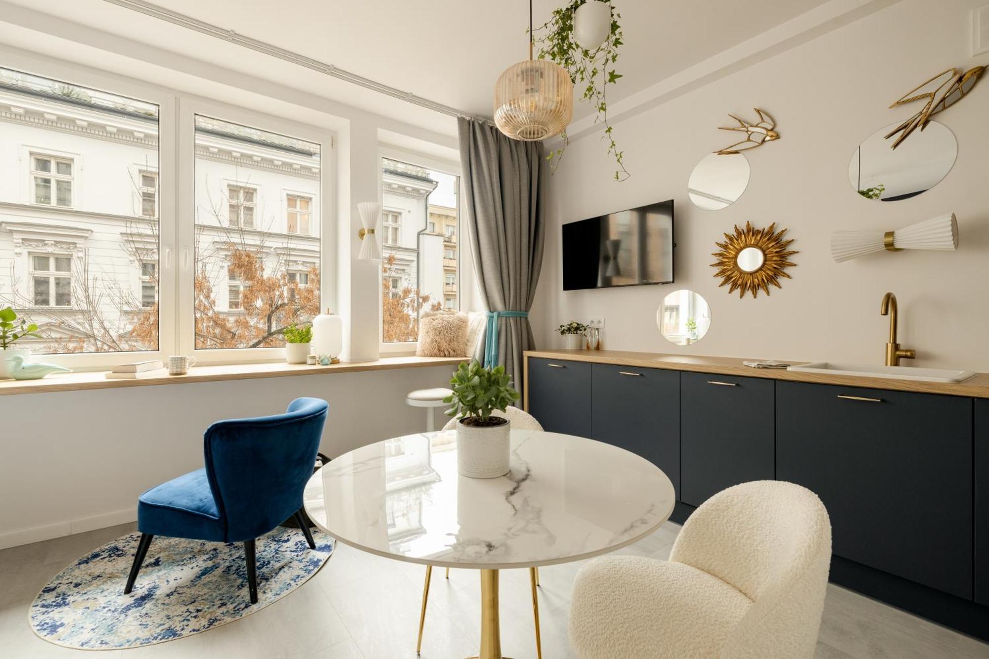 Apartment Romantic Hoza Downtown Warsaw